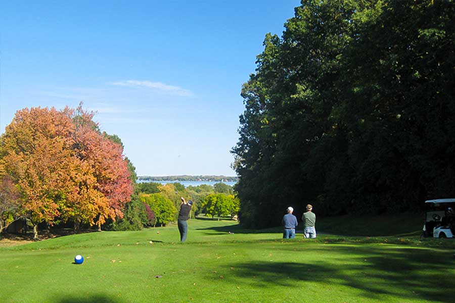 Naga-Waukee-War-Memorial-Golf-Course